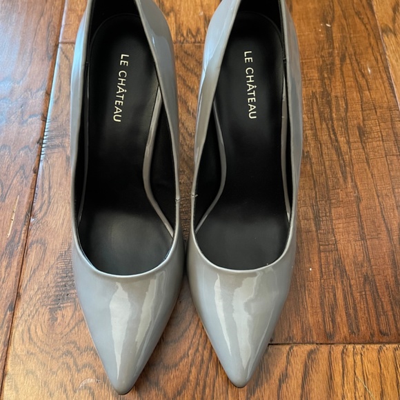 Le Chateau Faux Patent Leather Heels - Size 40 - Picture 2 of 6